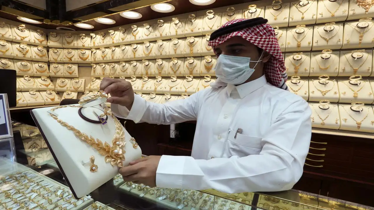 ارتفاع كبير.. سعر الذهب في السعودية يسجل أرقامًا غير مسبوقة بتداولات الأربعاء